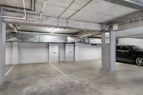 Photo of property in 3a/2 Bassett Road, Remuera, Auckland, 1050