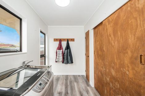 Photo of property in 43 Parakai Street, Paraparaumu, 5032