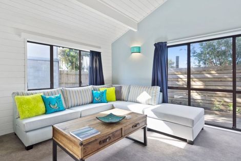 Photo of property in 996a Papamoa Beach Road, Papamoa Beach, Papamoa, 3118