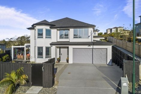 Photo of property in 112 Admirals Court Drive, Greenhithe, Auckland, 0632