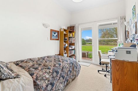 Photo of property in 60 Lindsay Road, Levin, 5510