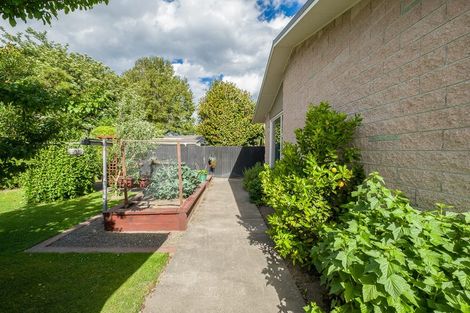 Photo of property in 72 Woodbury Street, Russley, Christchurch, 8042