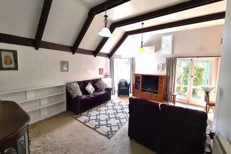 Photo of property in 2/4 Egmont Place, Bishopdale, Christchurch, 8051