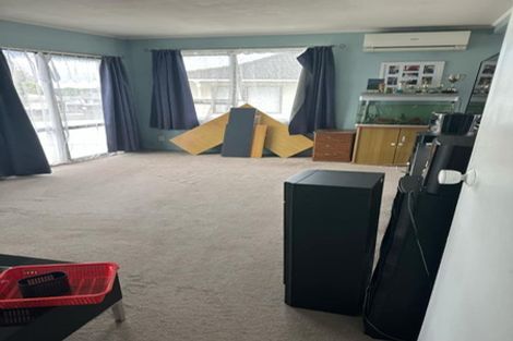 Photo of property in 96 Hyperion Drive, Randwick Park, Auckland, 2105