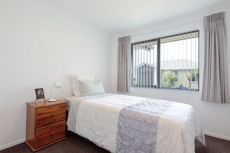 Photo of property in 4 Lance Way, Papamoa, 3118