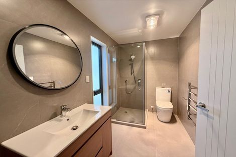 Photo of property in 192 Henwood Road, Westgate, 0814