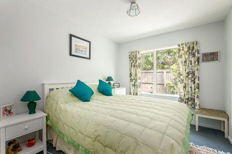 Photo of property in 24 Wendy Place, Heathcote Valley, Christchurch, 8022