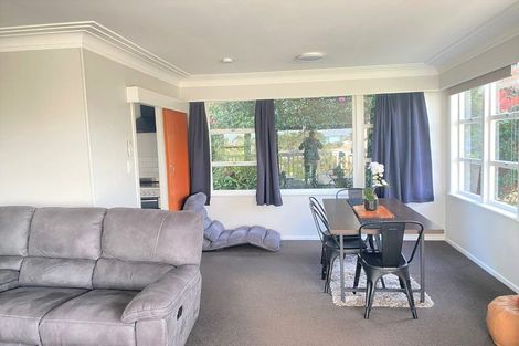 Photo of property in 5 Hartley Terrace, Massey, Auckland, 0614