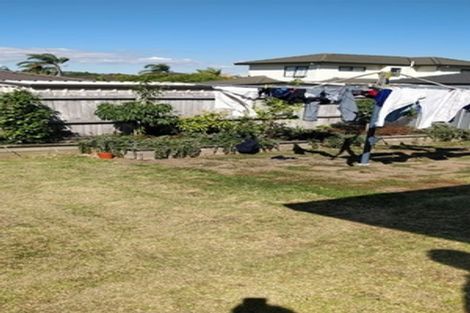 Photo of property in 15 Belcoo Crescent, East Tamaki, Auckland, 2013