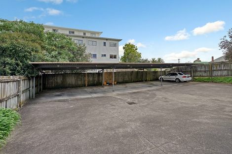 Photo of property in 1c/88 Aroha Avenue, Sandringham, Auckland, 1025