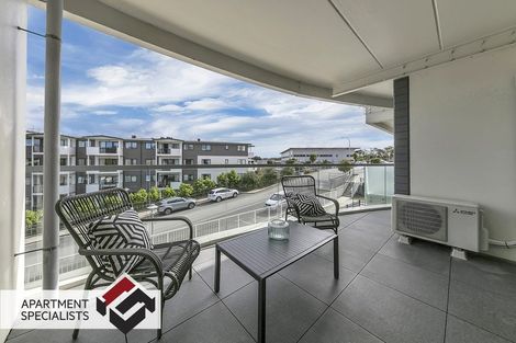 Photo of property in Apollo Apartments, 201/46 Rosedale Road, Rosedale, Auckland, 0632