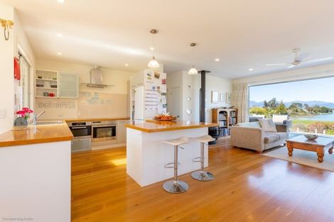 Photo of property in 12 Coutts Place, Mapua, 7005