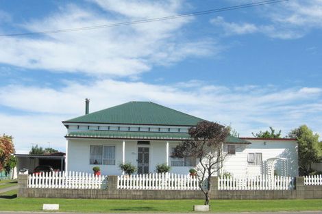 Photo of property in 25 Wellington Street, Te Hapara, Gisborne, 4010