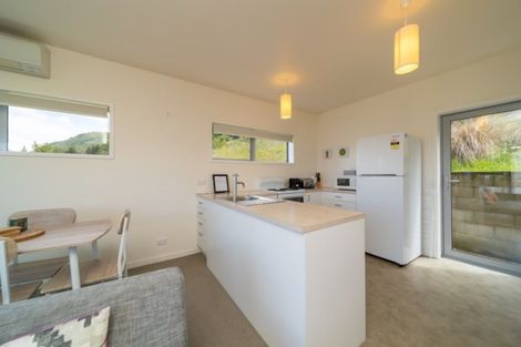 Photo of property in 129a Wynyard Crescent, Fernhill, Queenstown, 9300