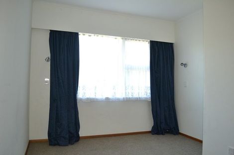 Photo of property in 2 Saville Row, Johnsonville, Wellington, 6037