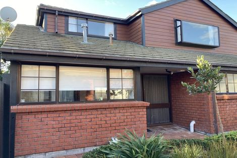 Photo of property in 136 Karori Road, Karori, Wellington, 6012