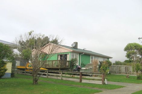 Photo of property in 27 Sasanof View, Ascot Park, Porirua, 5024