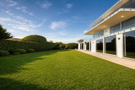 Photo of property in 276 Lake Road, Hauraki, Auckland, 0622