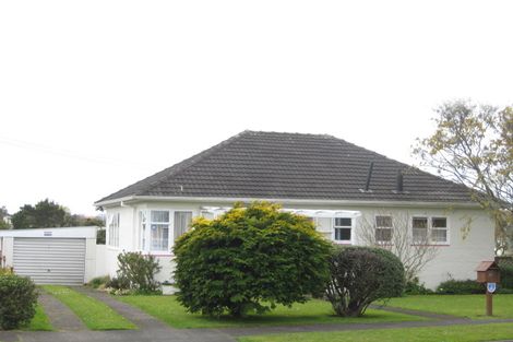 Photo of property in 13 Holford Street, Westown, New Plymouth, 4310