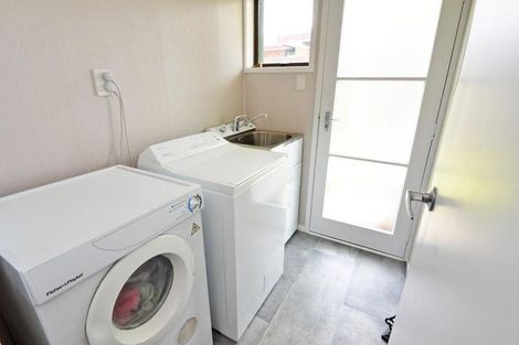 Photo of property in 14 Wairata Place, Te Atatu South, Auckland, 0610