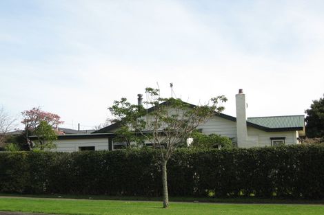 Photo of property in 12 High Street West, Waitara, 4320