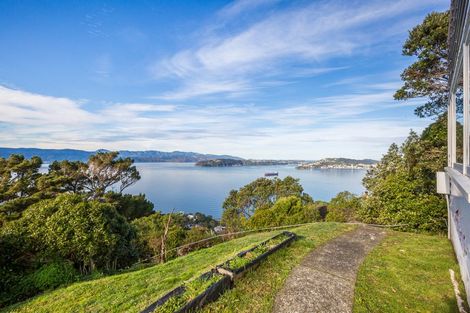 Photo of property in 104 Nicholson Road, Khandallah, Wellington, 6035