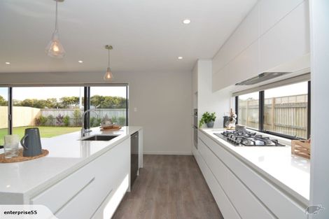Photo of property in 33 Kingsbridge West, Burwood, Christchurch, 8083