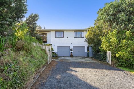 Photo of property in 27 Rodney Avenue, Te Horo Beach, Otaki, 5581