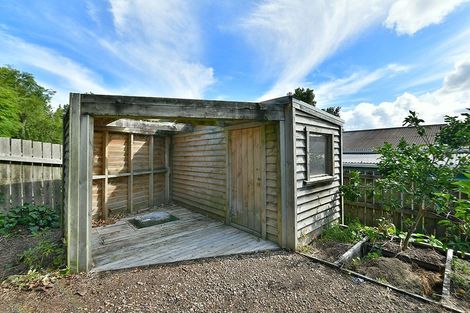 Photo of property in 25 Downer Street, Helensville, 0800