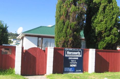 Photo of property in 17 Strathmore Avenue, Strathmore Park, Wellington, 6022