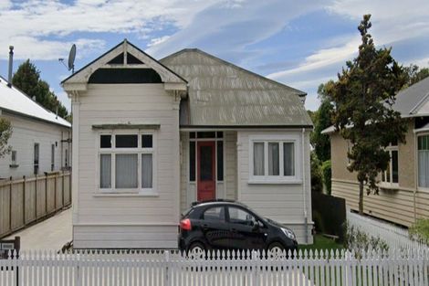 Photo of property in 121 Cook Street, West End, Palmerston North, 4410