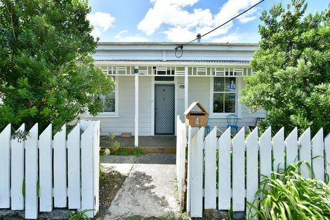 Photo of property in 4 Stewart Street, Helensville, 0800
