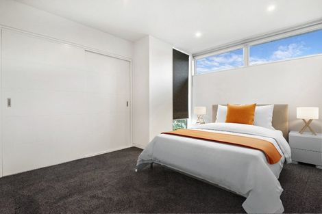 Photo of property in 451 East Coast Road, Murrays Bay, Auckland, 0630