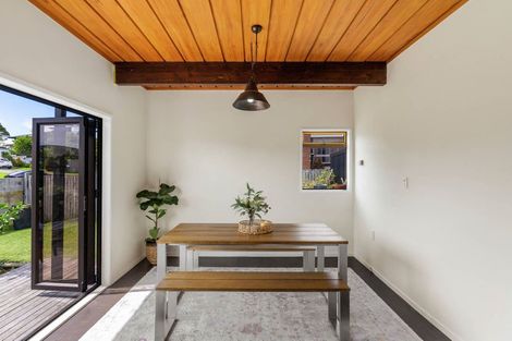 Photo of property in 1/21 Clovelly Road, Bucklands Beach, Auckland, 2012