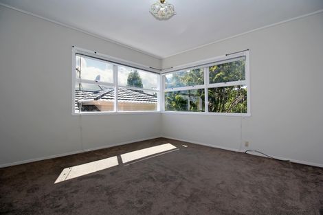 Photo of property in 34 Beaubank Road, Kelston, Auckland, 0602