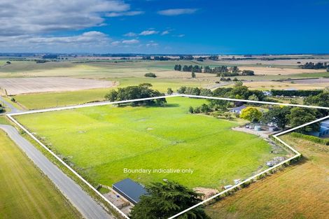 Photo of property in 302 Timaru Road, Waimate, 7978