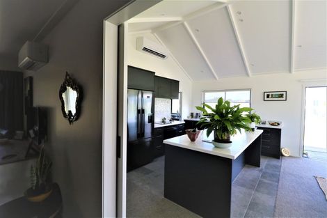 Photo of property in 70 Leeward Drive, Whitianga, 3510