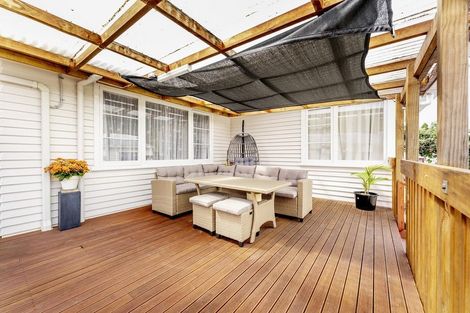 Photo of property in 25 Mcannalley Street, Manurewa East, Auckland, 2102