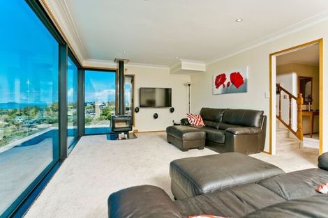 Photo of property in 969 East Coast Road, Torbay, Auckland, 0630