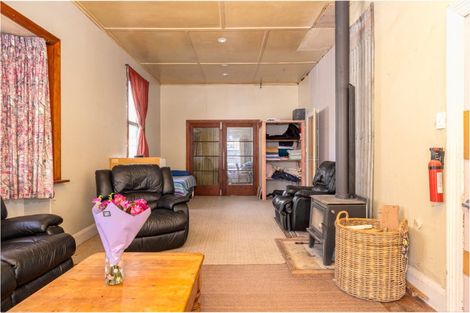 Photo of property in 40 Cox Street, Geraldine, 7930