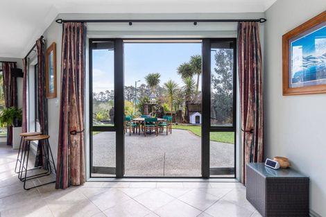 Photo of property in 54 Roy Maloney Drive, Henderson, Auckland, 0612