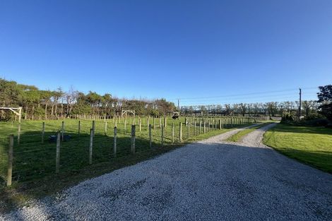 Photo of property in 92 Rahui Road, Otaki, 5512