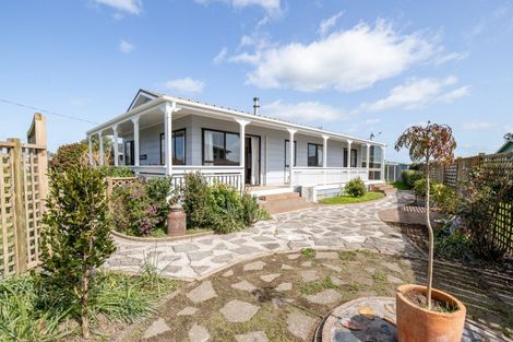 Photo of property in 59 Pipiroa Road, Ngatea, 3503