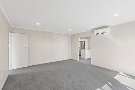 Photo of property in 19a Truby King Street, Merrilands, New Plymouth, 4312