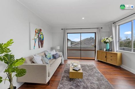 Photo of property in 54 Awaroa Road, Sunnyvale, Auckland, 0612