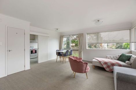 Photo of property in 5/28 Uxbridge Road, Mellons Bay, Auckland, 2014