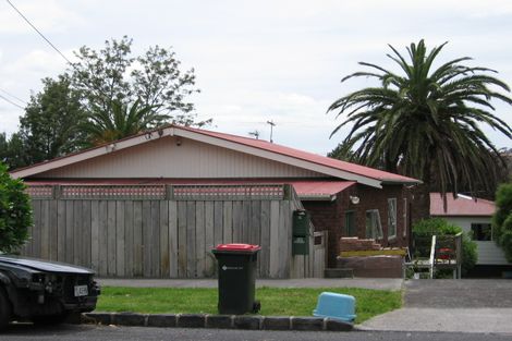 Photo of property in 51a Kiwi Road, Point Chevalier, Auckland, 1022