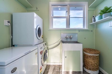 Photo of property in 2 Ballantyne Street, Waverley, Dunedin, 9013