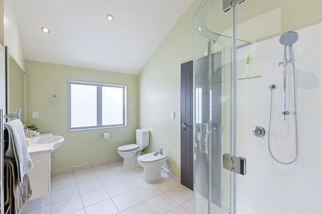 Photo of property in 14b Falla Street, Paraparaumu Beach, Paraparaumu, 5032