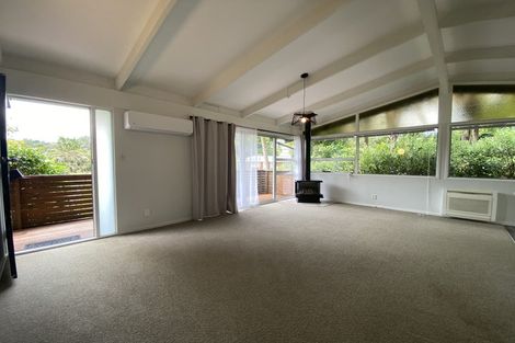 Photo of property in 74 Peach Road, Glenfield, Auckland, 0629